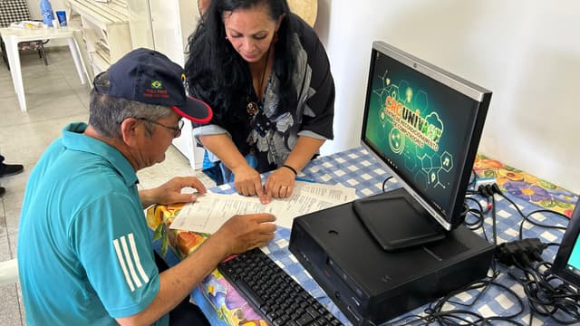 Entrega de Computadores para a Acenibra