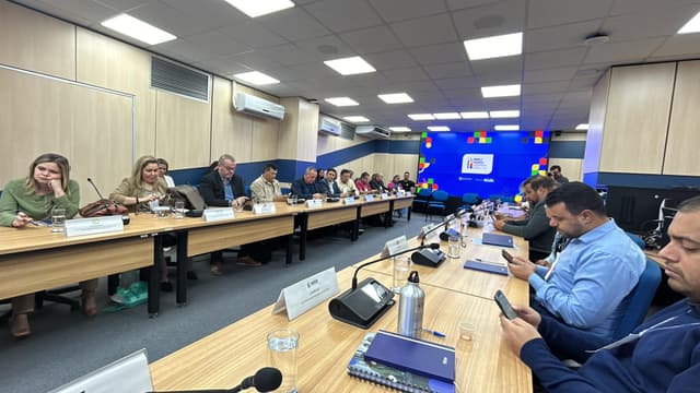 Reunião gerencial no MCom