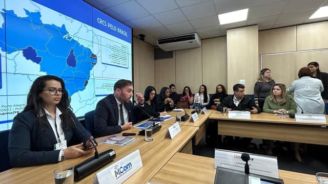 Reunião gerencial no MCom