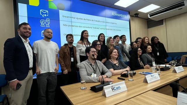 Reunião gerencial no MCom